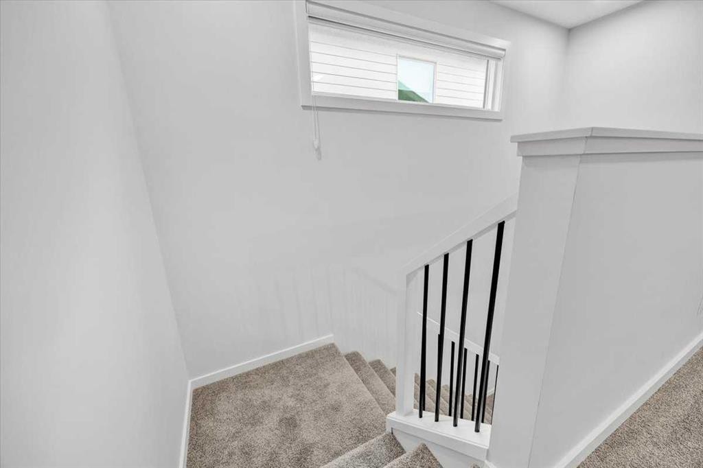 75 Versant Rise Sw, Calgary, AB