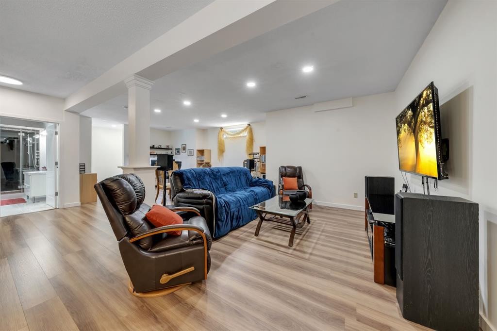 41 Evercreek Bluffs Crescent Sw, Calgary, AB