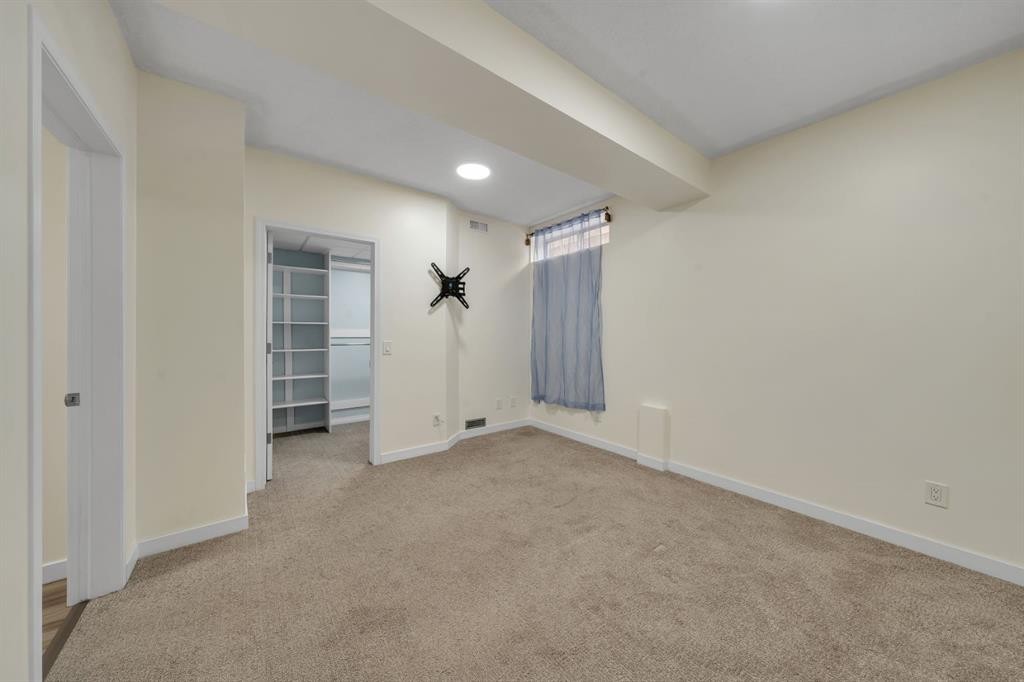 41 Evercreek Bluffs Crescent Sw, Calgary, AB