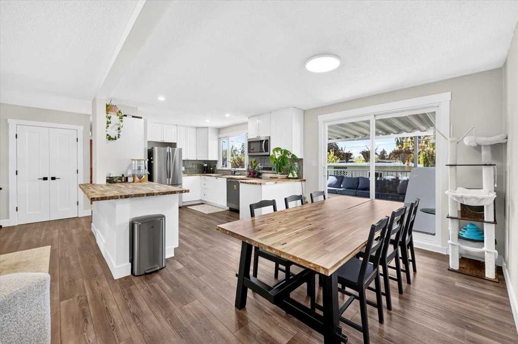 1011 32 Street Se, Calgary, AB