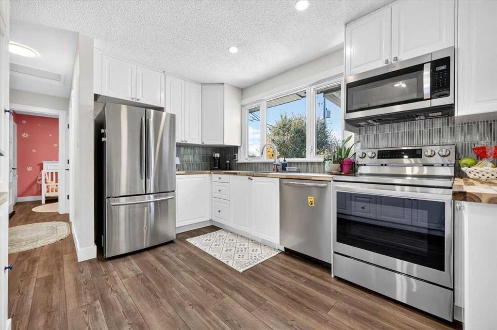 1011 32 Street Se, Calgary, AB