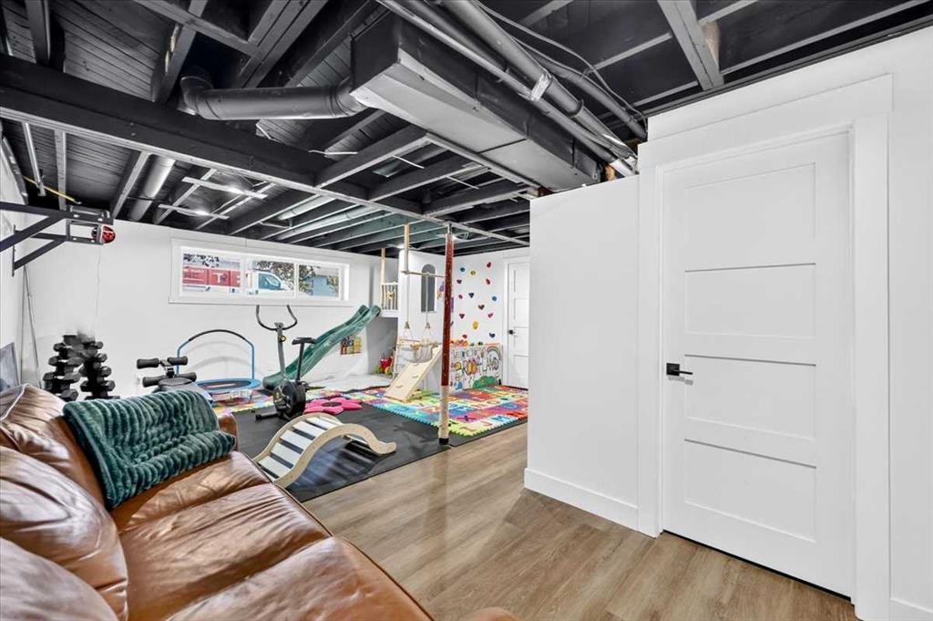 1011 32 Street Se, Calgary, AB