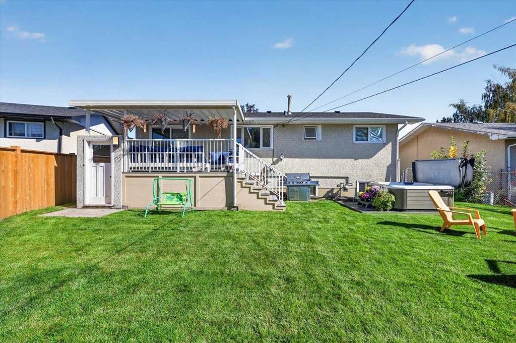 1011 32 Street Se, Calgary, AB