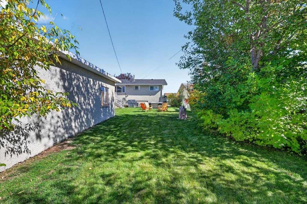1011 32 Street Se, Calgary, AB