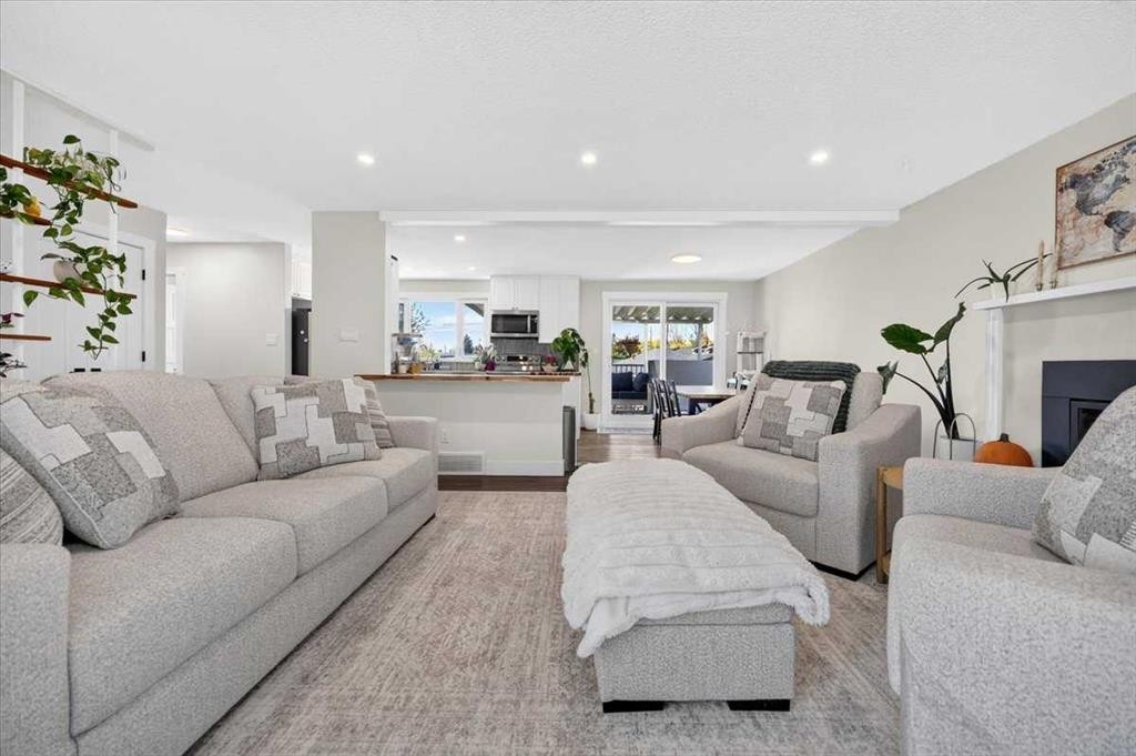 1011 32 Street Se, Calgary, AB