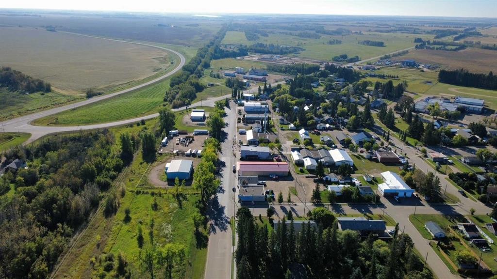19 Railway Avenue North, Marwayne, AB