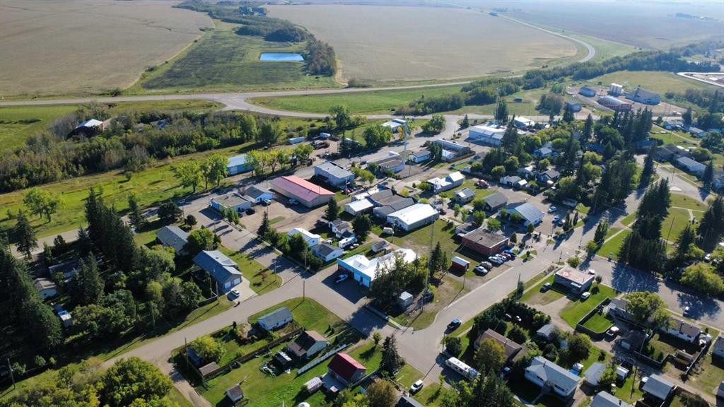 19 Railway Avenue North, Marwayne, AB