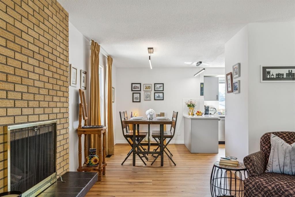 532 Queensland Circle Se, Calgary, AB