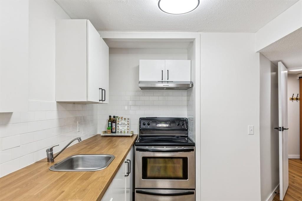 532 Queensland Circle Se, Calgary, AB