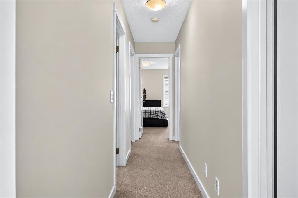 40 Sage Bluff Way Nw, Calgary, AB