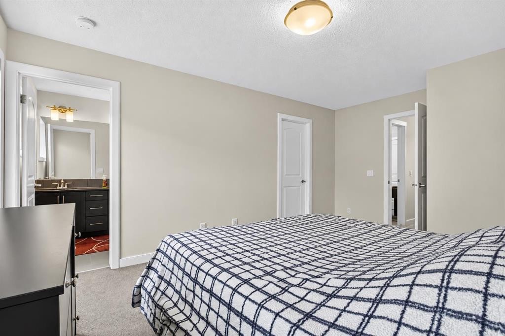 40 Sage Bluff Way Nw, Calgary, AB