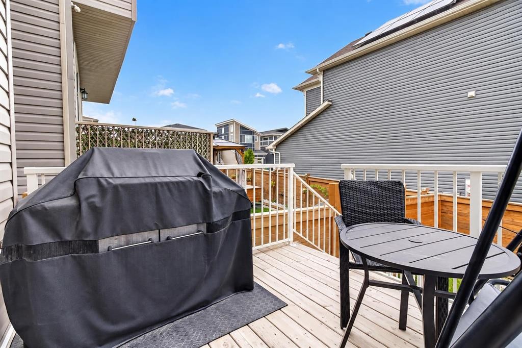 40 Sage Bluff Way Nw, Calgary, AB
