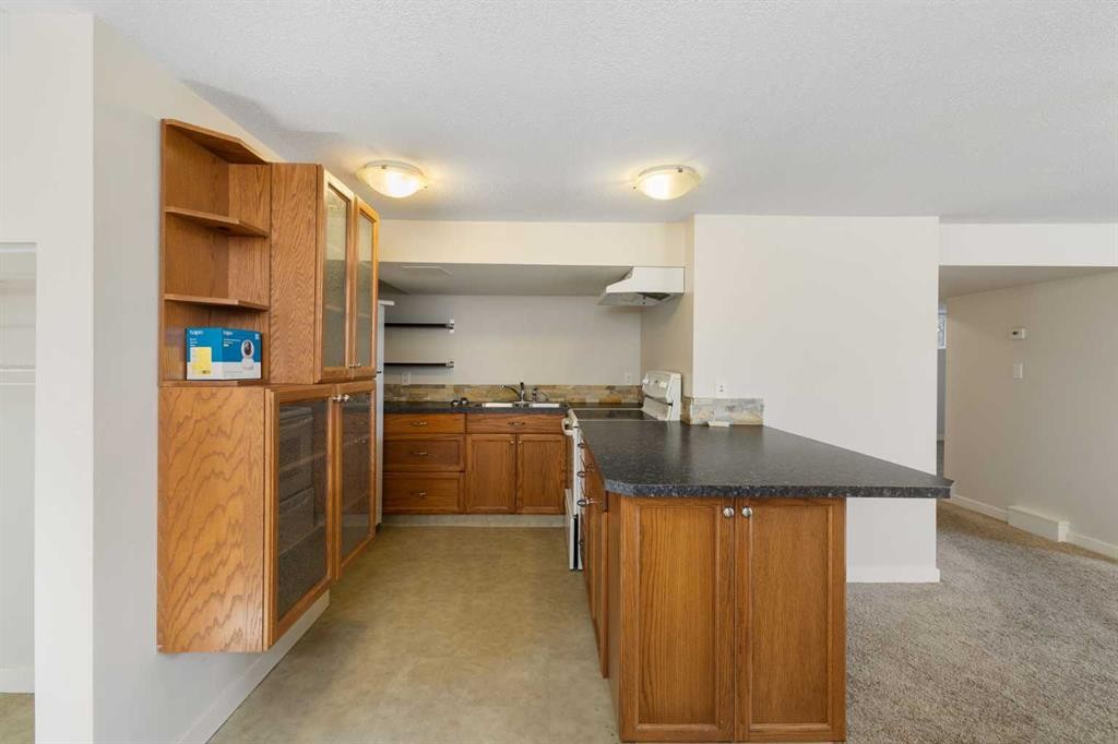 1741 24 Street Sw, Calgary, AB