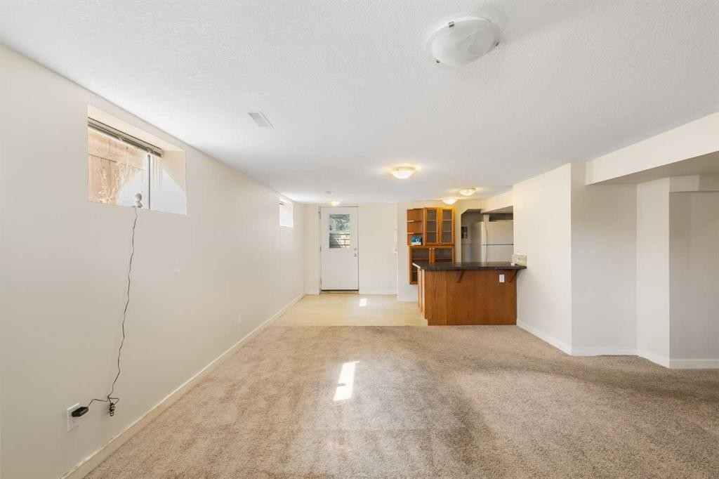 1741 24 Street Sw, Calgary, AB