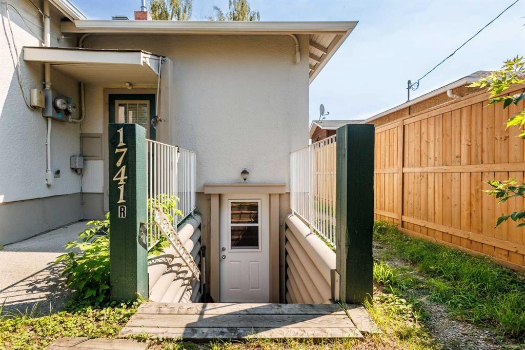 1741 24 Street Sw, Calgary, AB