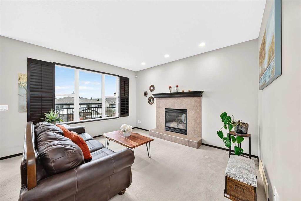 27 Pantego Way Nw, Calgary, AB