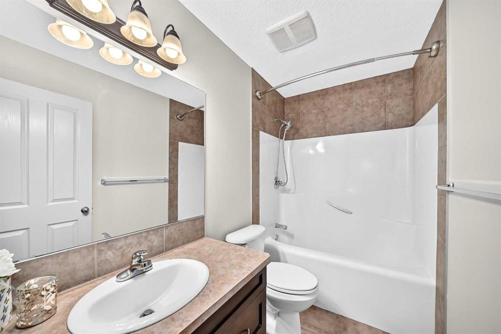 27 Pantego Way Nw, Calgary, AB