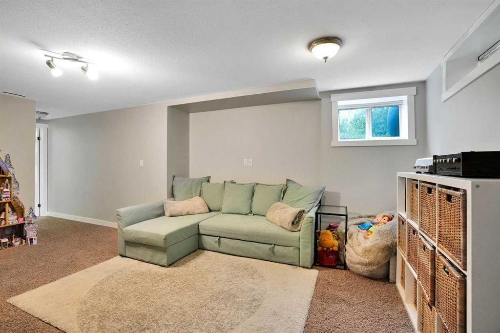 158 Rundleview Close Ne, Calgary, AB
