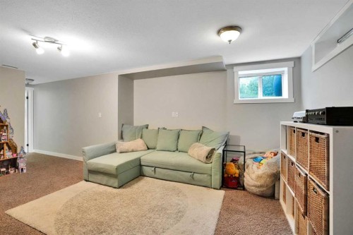 158 Rundleview Close Ne, Calgary, AB 