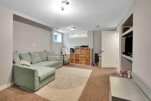 158 Rundleview Close Ne, Calgary, AB 