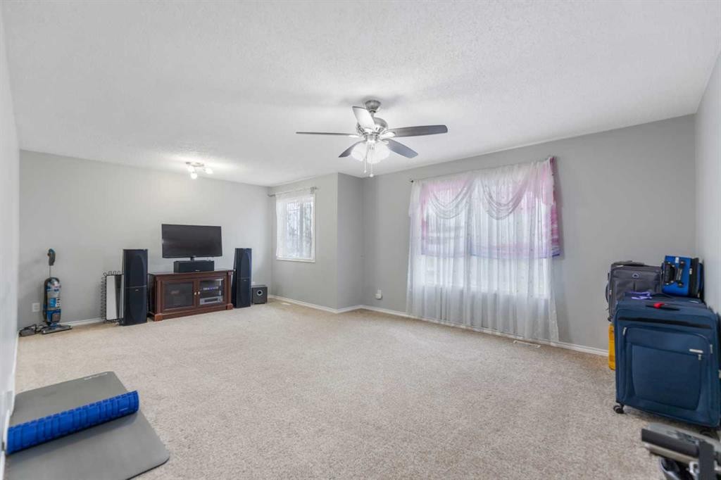 148 Springmere Way, Chestermere, AB