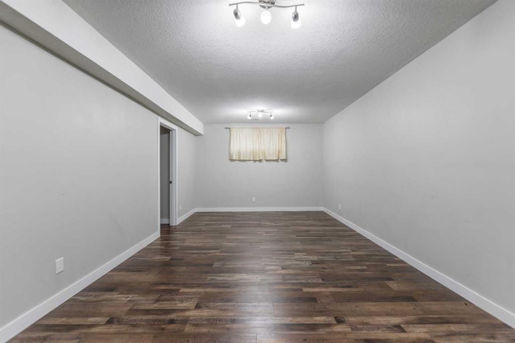 148 Springmere Way, Chestermere, AB