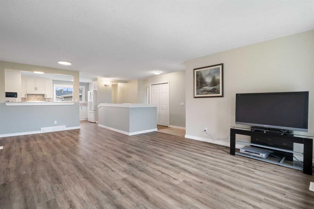 5259 Rundleview Road Ne, Calgary, AB