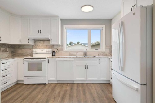 5259 Rundleview Road Ne, Calgary, AB 