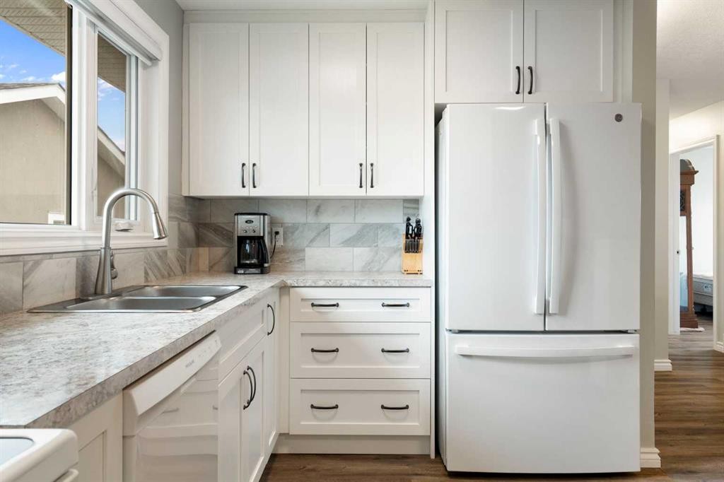 5259 Rundleview Road Ne, Calgary, AB