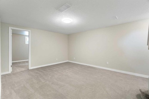 5259 Rundleview Road Ne, Calgary, AB 