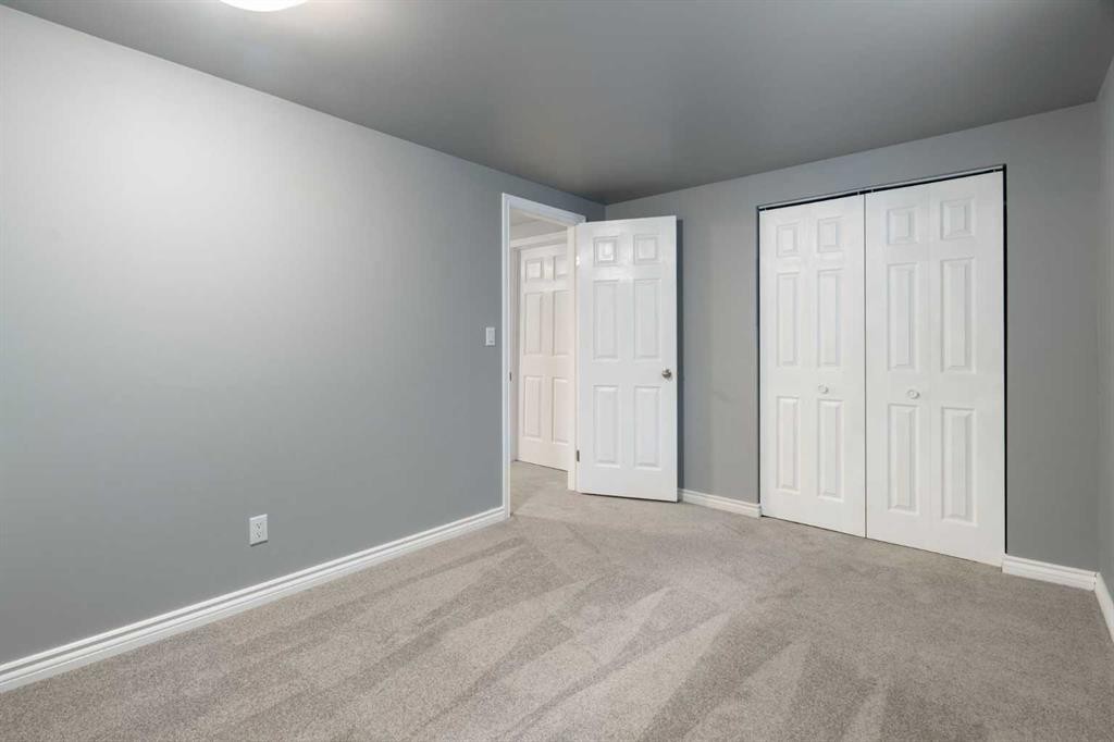 5259 Rundleview Road Ne, Calgary, AB