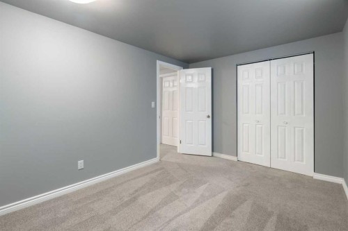 5259 Rundleview Road Ne, Calgary, AB 