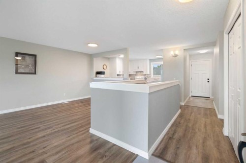 5259 Rundleview Road Ne, Calgary, AB 