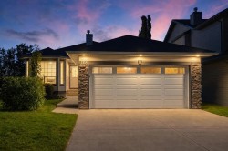 119 Citadel Meadow Close NW Calgary, AB T3G 4T4