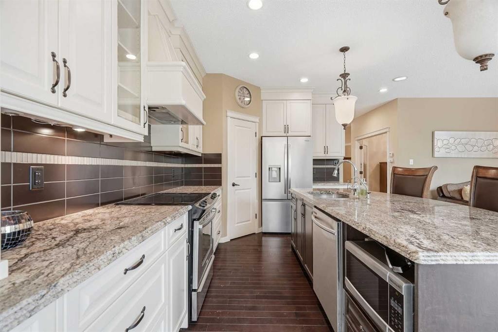 160 Brightoncrest Manor Se, Calgary, AB