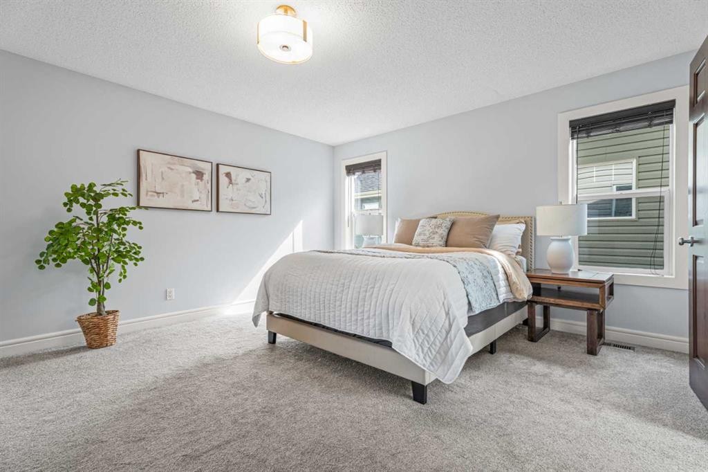 295 Aspen Hills Close Sw, Calgary, AB