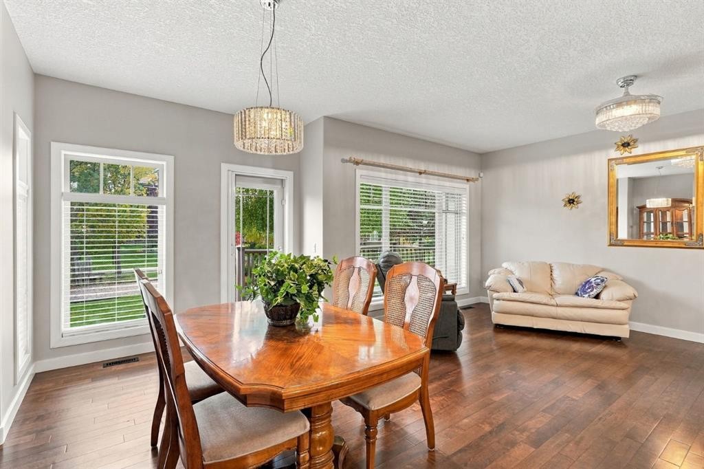 272 Bridle Estates Road Sw, Calgary, AB