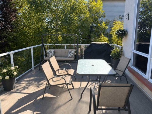 76 Valley Creek Crescent Nw, Calgary, AB 