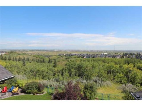 76 Valley Creek Crescent Nw, Calgary, AB 