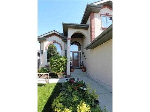 76 Valley Creek Crescent Nw, Calgary, AB 