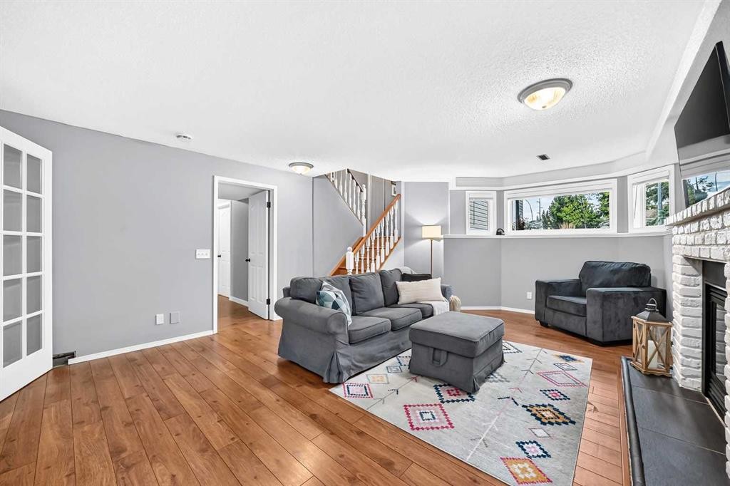 124 Shawinigan Way Sw, Calgary, AB
