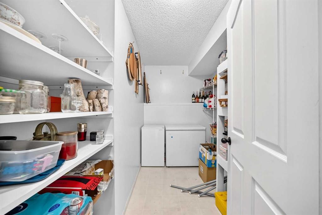 124 Shawinigan Way Sw, Calgary, AB