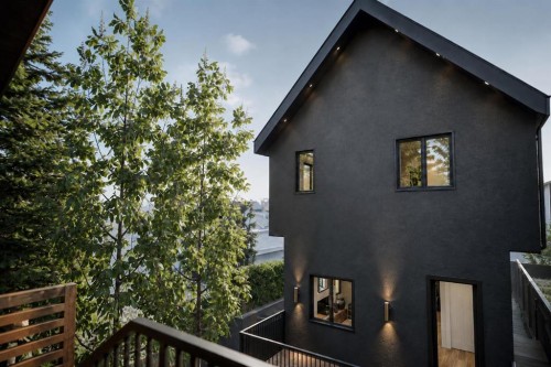 724 18 Avenue Nw, Calgary, AB 