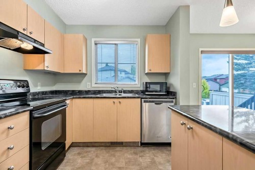 58 Eversyde Common Sw, Calgary, AB 