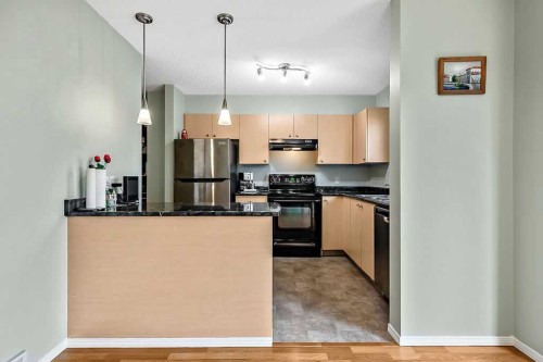58 Eversyde Common Sw, Calgary, AB 