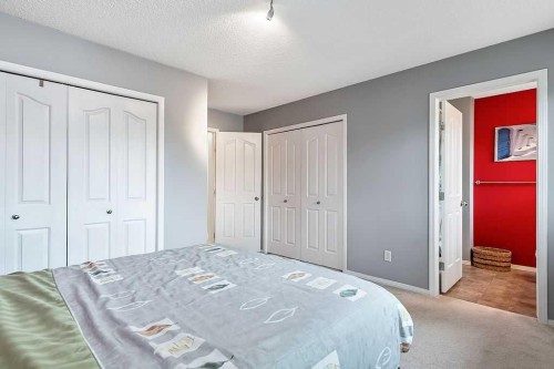 58 Eversyde Common Sw, Calgary, AB 