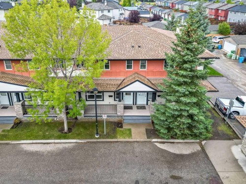 58 Eversyde Common Sw, Calgary, AB 