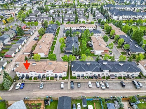58 Eversyde Common Sw, Calgary, AB 
