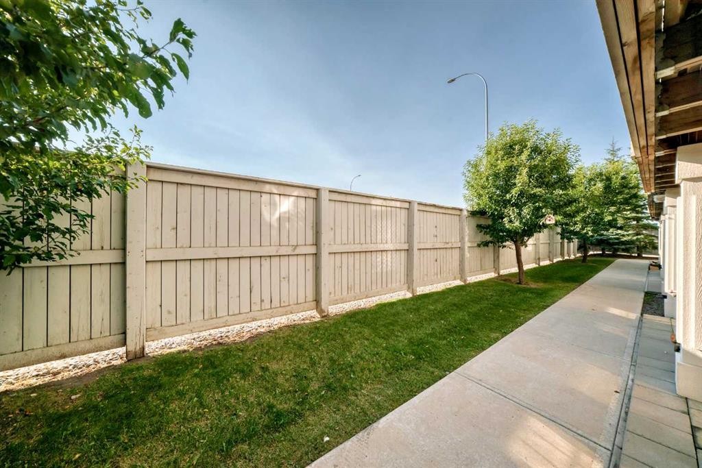 108 New Brighton Point Se, Calgary, AB