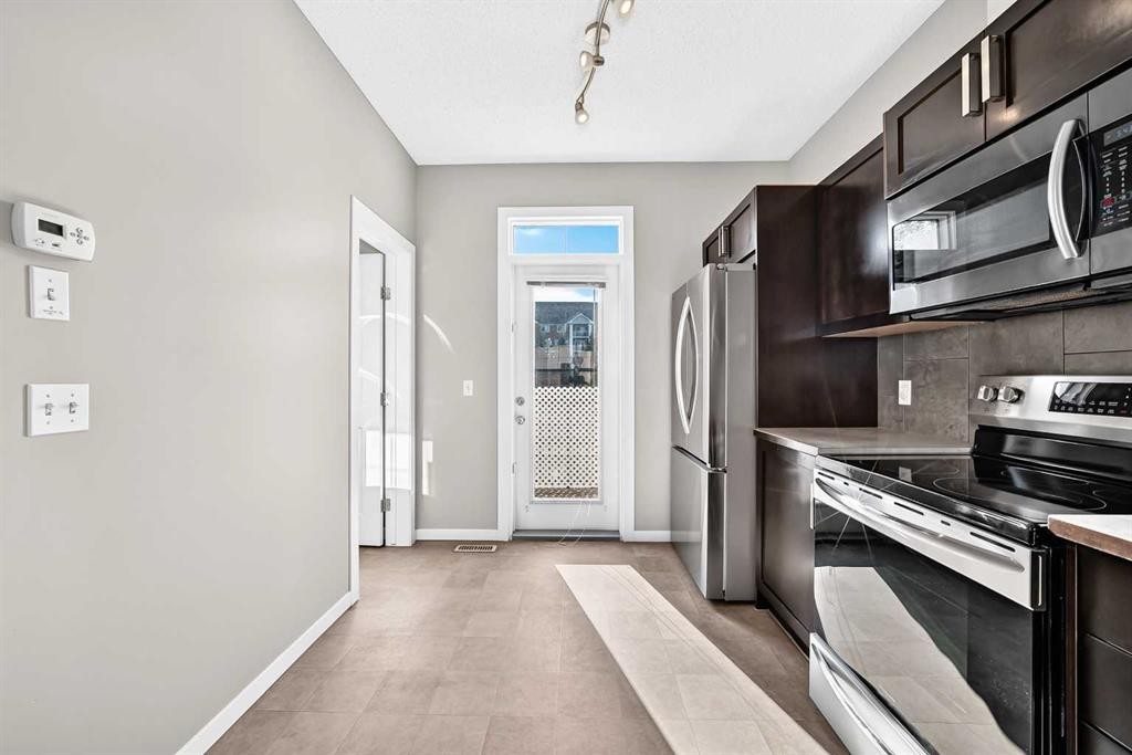 108 New Brighton Point Se, Calgary, AB